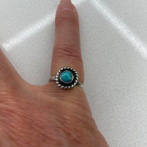 Vintage Sterling Silver Turquoise Ring-Size 4